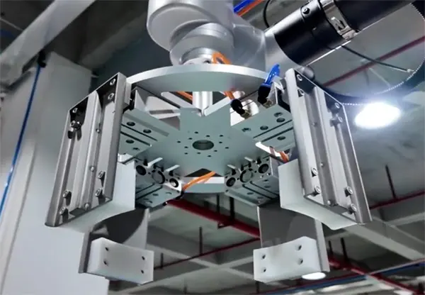 Collaborative-robot-palletizer-for-round-drums