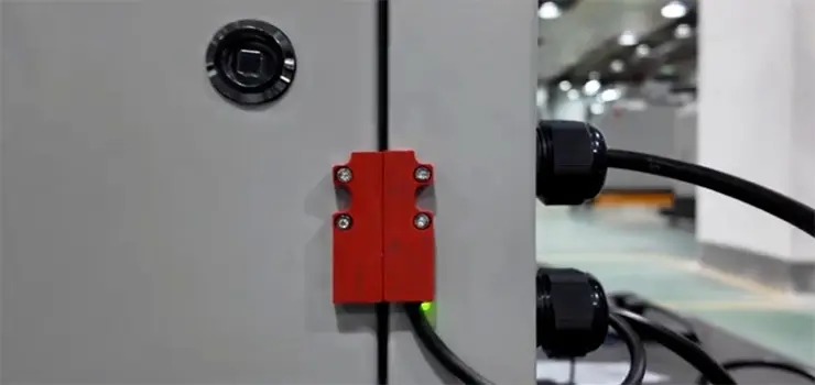 the-system-can-be-customized-to-detect-door-openings-and-automatically-shut-down